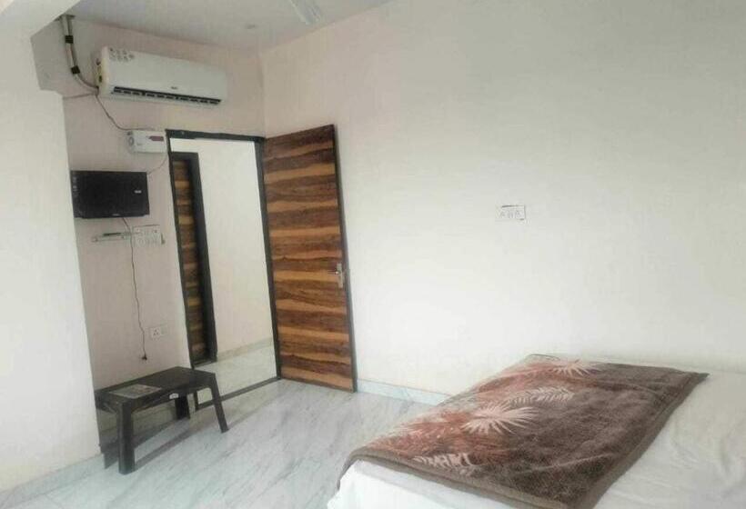 Трехместный Номер Классика, Oyo 80463j Hotal Mannat Valley