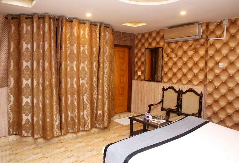 اتاق لوکس, Premier Inn Mall Lahore