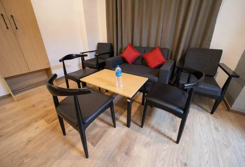 Family Room, The Park Infinity