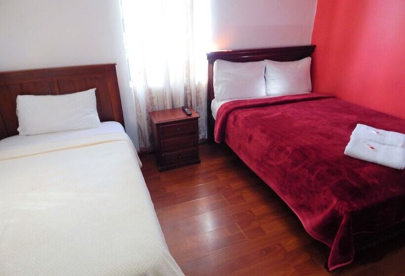 スタンダードトリプルルーム, Hostal Imperial
