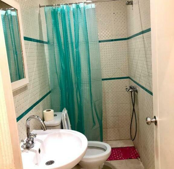 اتاق استاندارد یک نفره, Dar Ali