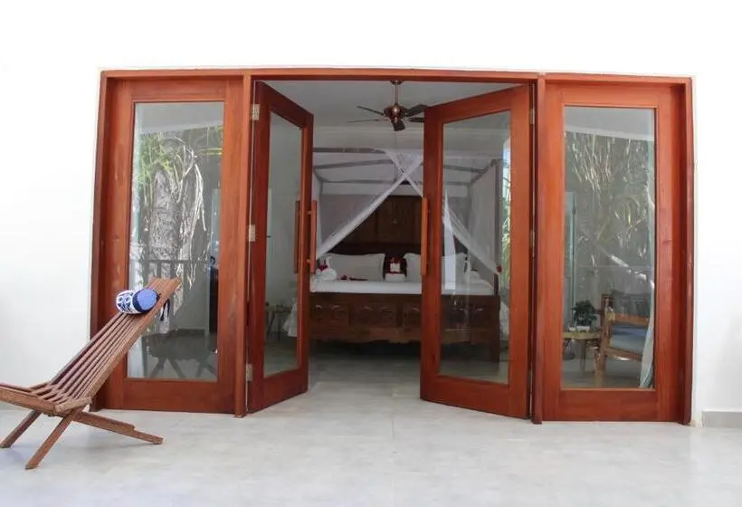 اتاق لوکس با چشم‌انداز دریا, Kivuli Beach Resort Paje