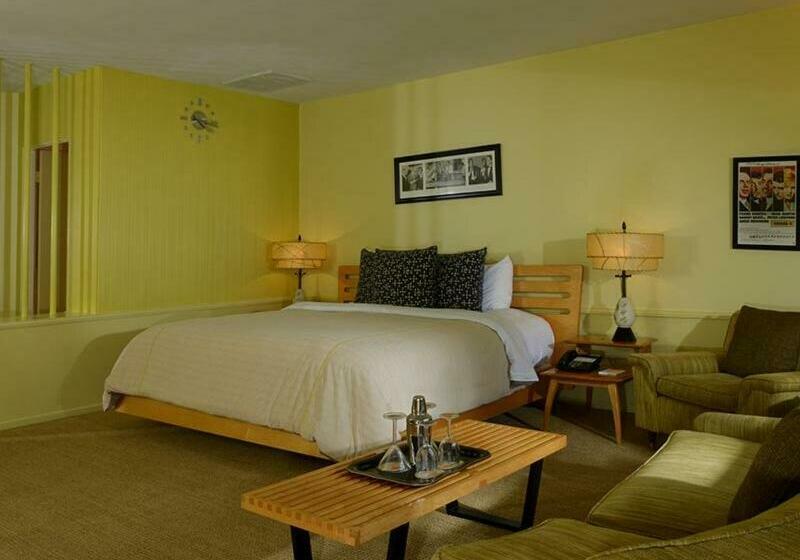 Chambre Deluxe King Size, Orbit In  21 And Over