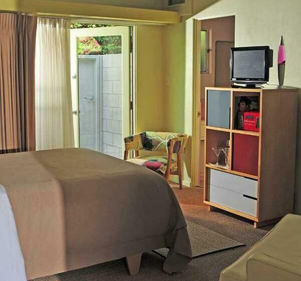 اتاق استاندارد با چشمانداز باغ, Orbit In 21 And Over