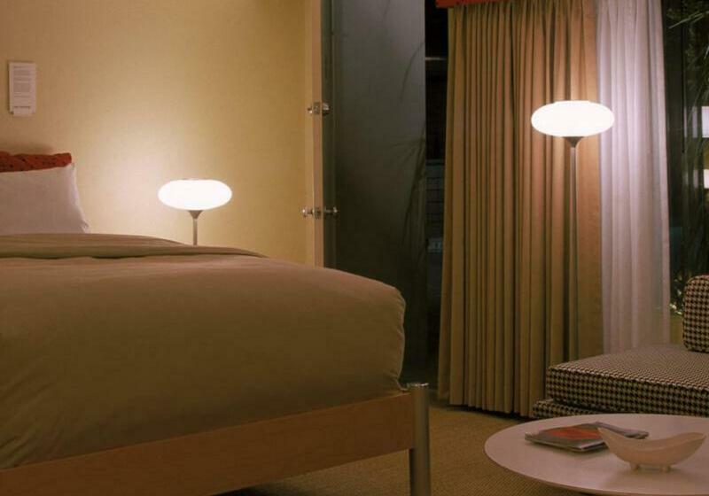 اتاق استاندارد با چشمانداز استخر, Orbit In 21 And Over