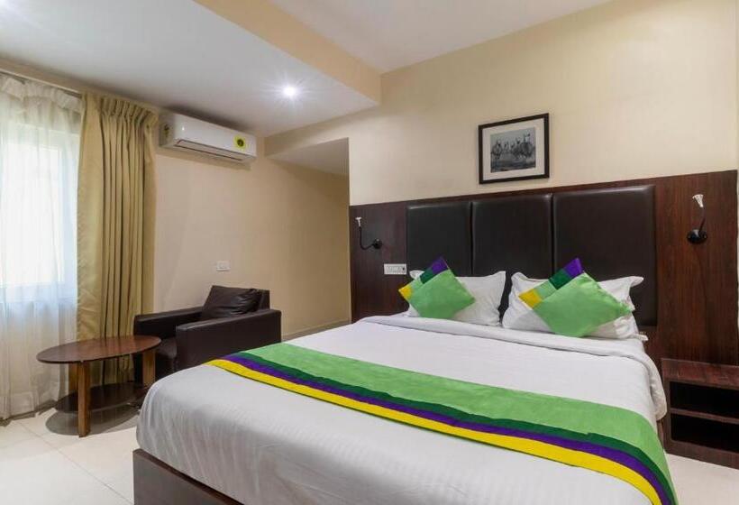 经济房, Treebo Cool River