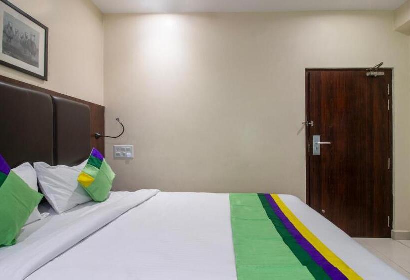 经济房, Treebo Cool River