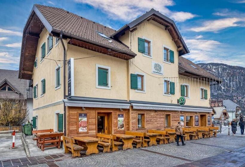 آپارتمان 1 خوابه با چشم‌انداز, Country House Viktor