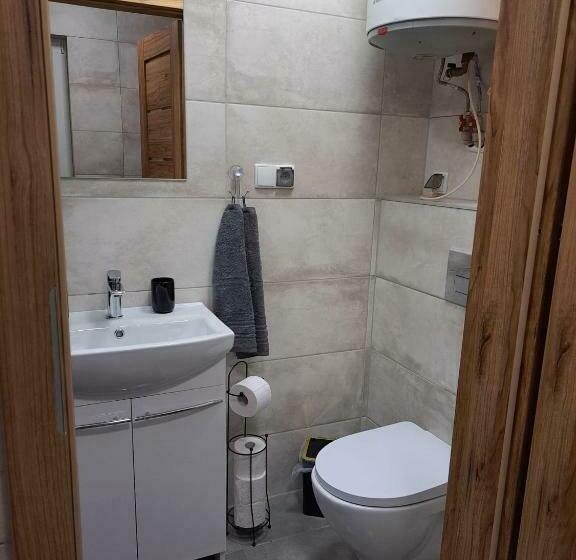 کلبه ییلاقی, Schronisko Gościniec Równica