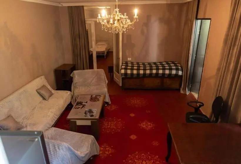 اتاق سوپریور چهار تخته, Wine House