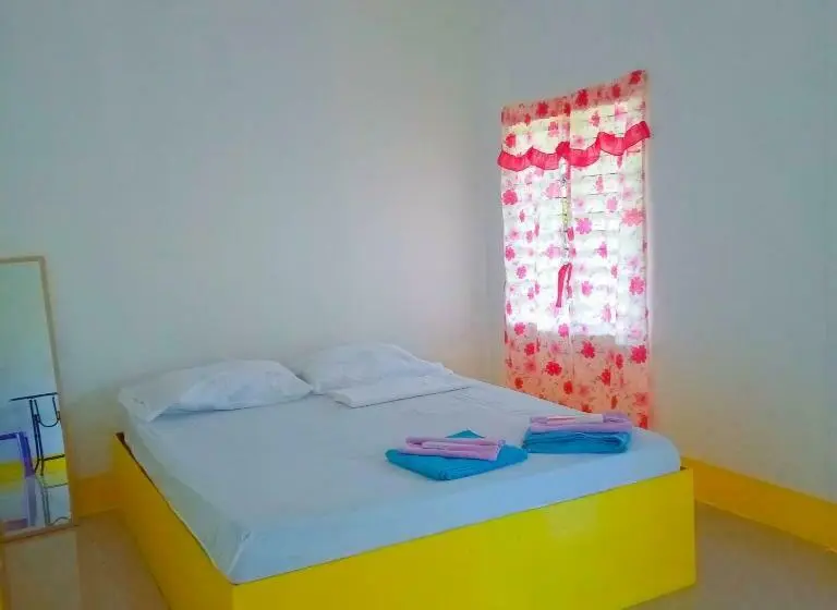 Economy-huone, Scott Camotes Beach House