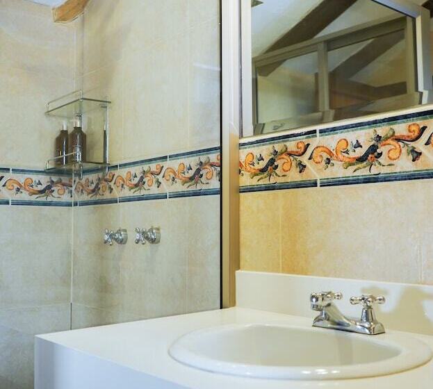 غرفة ديلوكس, Uzhupud Garden Hotel & Lodge