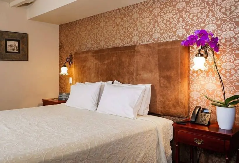 デラックスルーム, Uzhupud Garden Hotel & Lodge