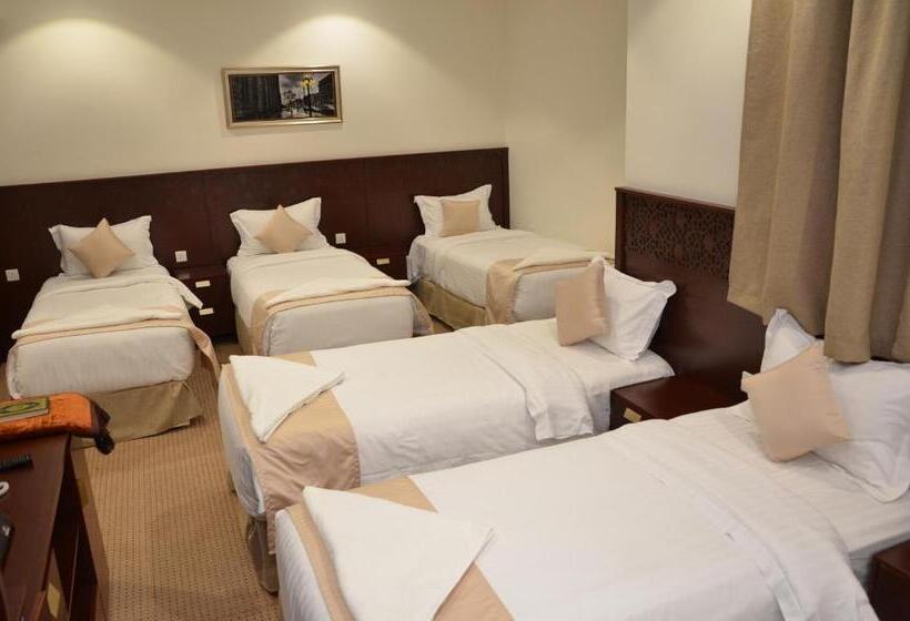 Семейный Номер, فندق قرطبة العزيزية