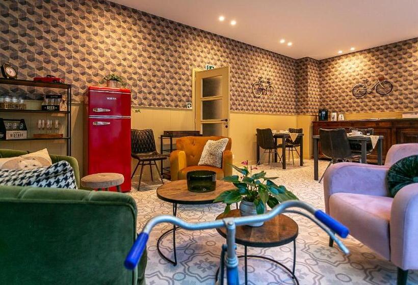 Номер Deluxe, The Newport Lodge   Incl 3h Wellness & Use Ebikes & Breakfast