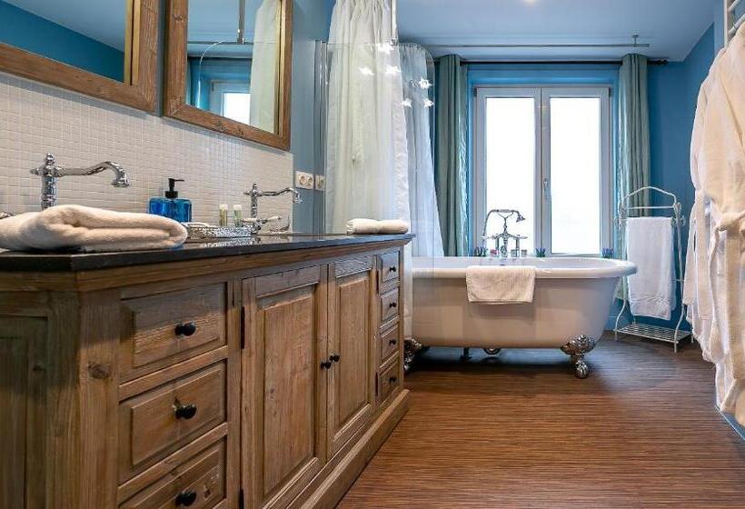 חדר דלוקס עם מרפסת, The Newport Lodge   Incl 3h Wellness & Use Ebikes & Breakfast