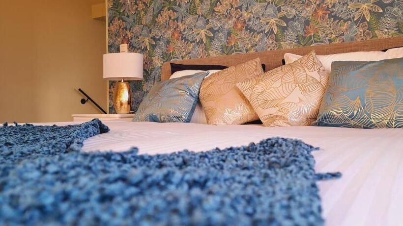 חדר דלוקס עם מרפסת, The Newport Lodge   Incl 3h Wellness & Use Ebikes & Breakfast