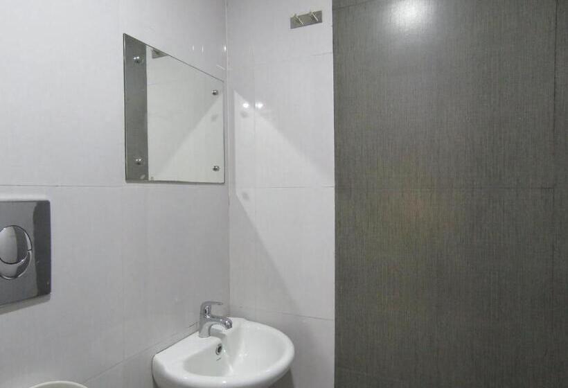 Номер Deluxe, Reegate Inn Near South Railway Station