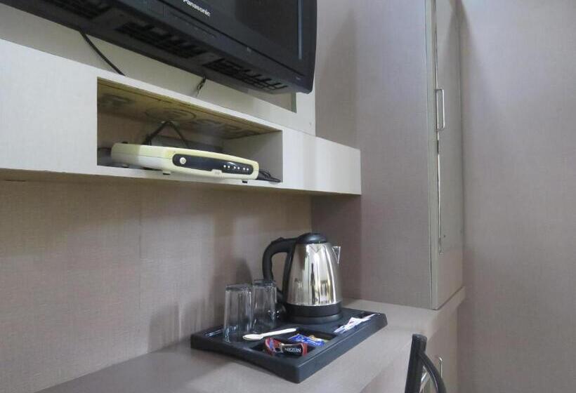 Трехместный Номер Deluxe, Reegate Inn Near South Railway Station