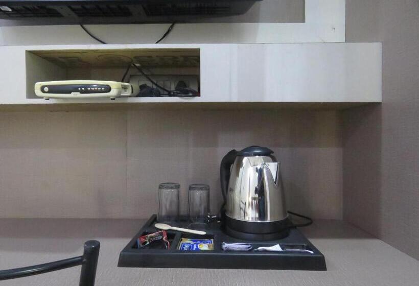 Трехместный Номер Deluxe, Reegate Inn Near South Railway Station