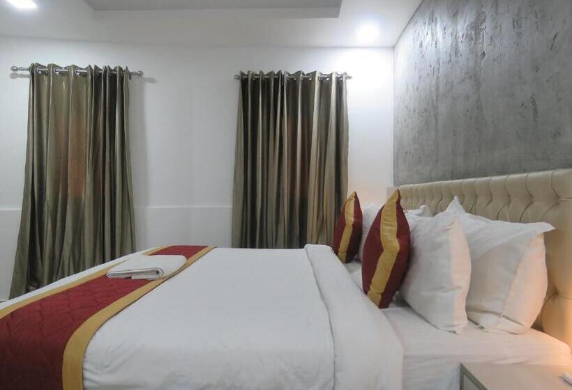 Трехместный Номер Deluxe, Reegate Inn Near South Railway Station