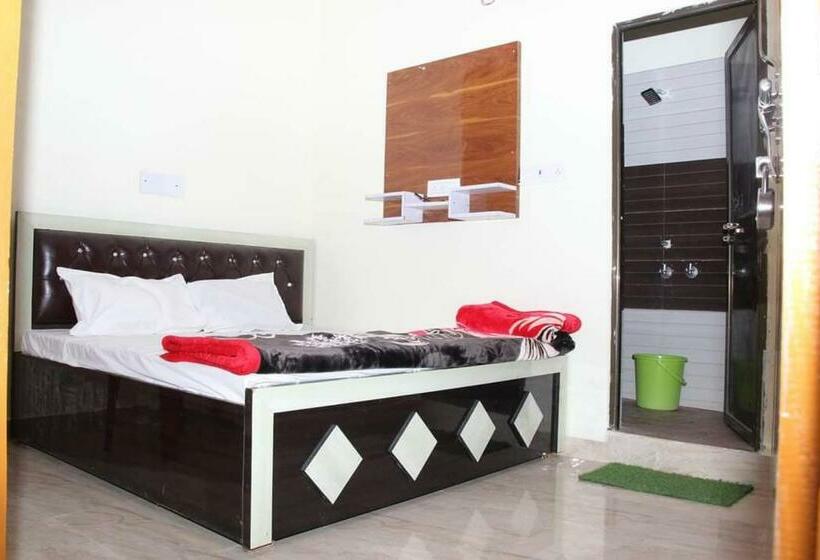 Номер Deluxe, Shri Ram Bhavan