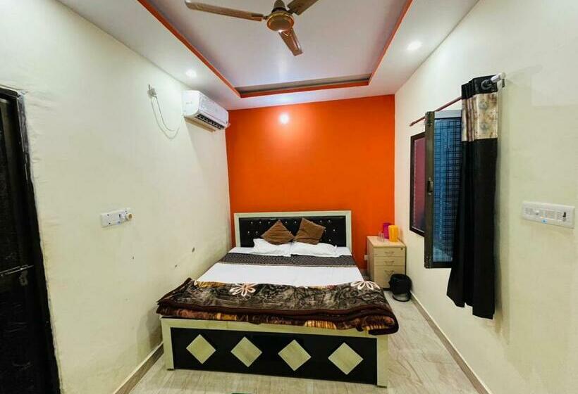 디럭스 룸, Shri Ram Bhavan