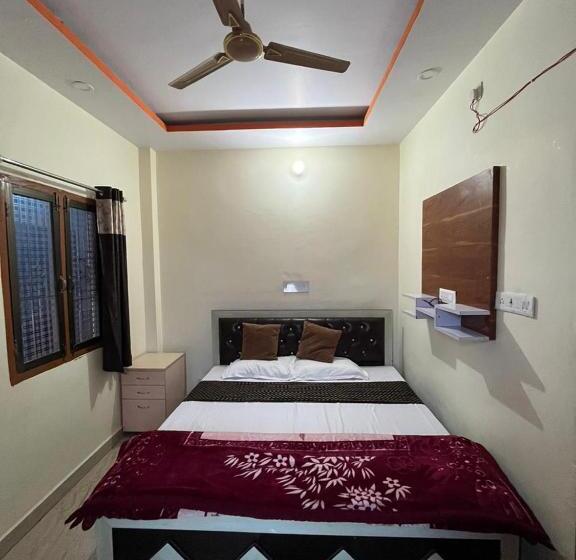 디럭스 룸, Shri Ram Bhavan