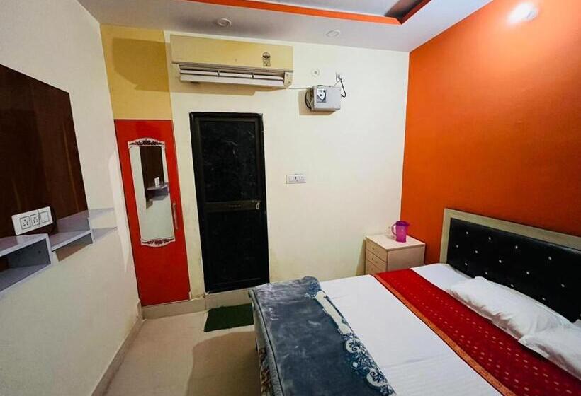 Номер Deluxe, Shri Ram Bhavan