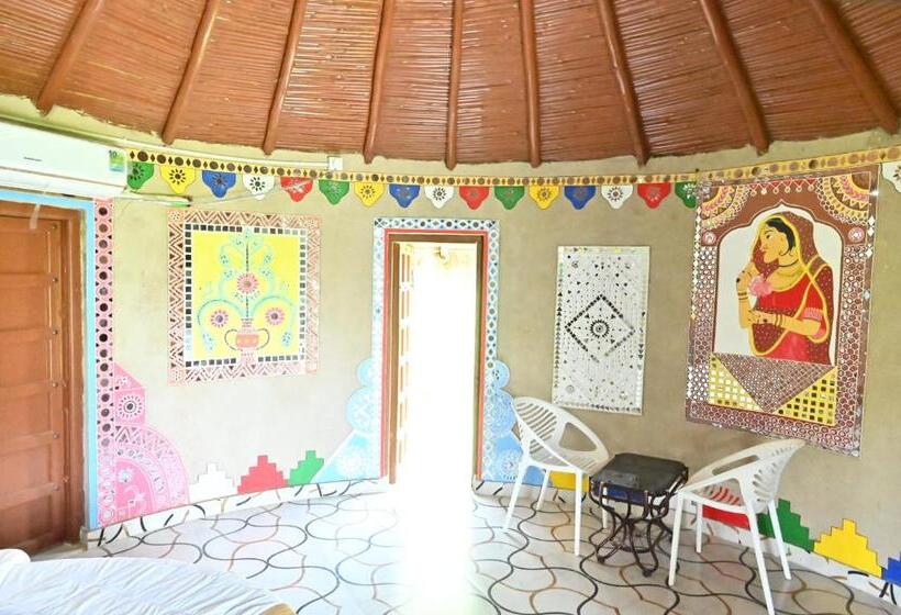 Номер Стандарт, Modhera Sunrise Resort   Tents Bhungas Jungle Restaurants & Candlelight Dining