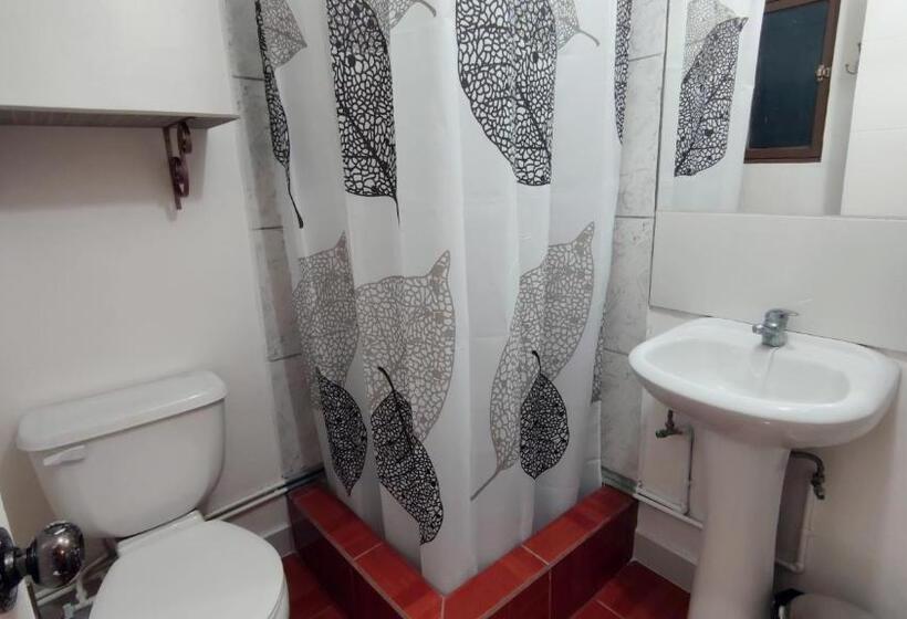 Standaard Vierpersoonskamer, Pirca Hostal