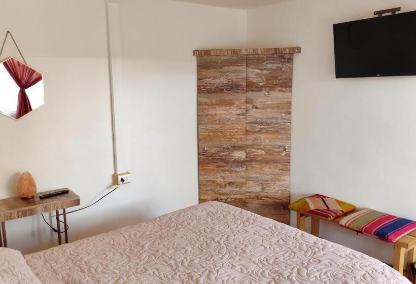 StandaardKamer, Pirca Hostal