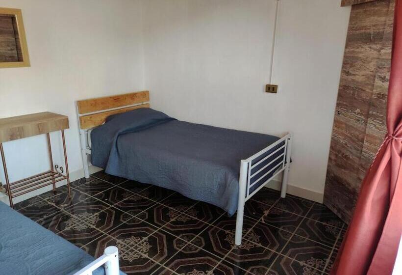 Standaardkamer met Gedeelde Badkamer, Pirca Hostal