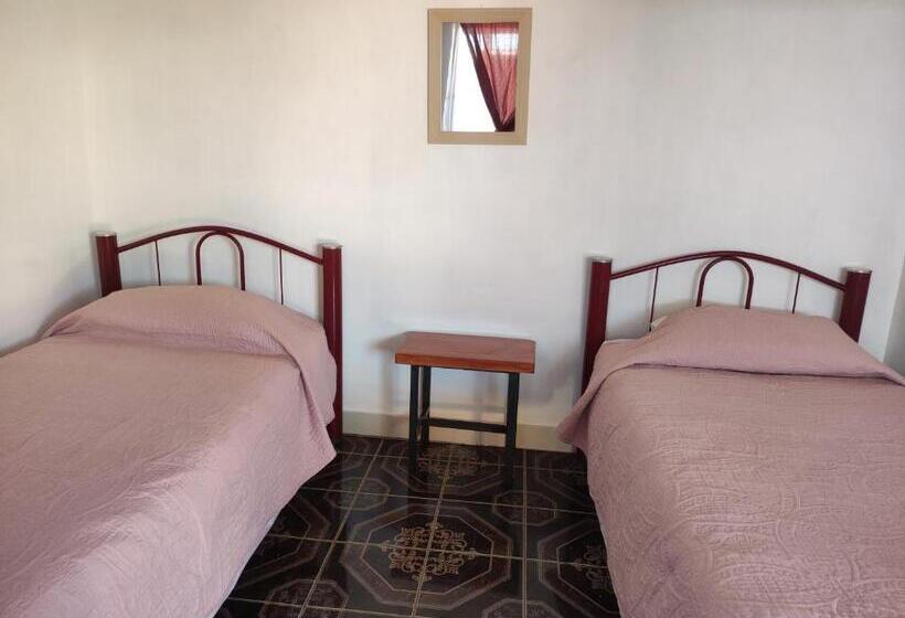 Standaardkamer met Gedeelde Badkamer, Pirca Hostal