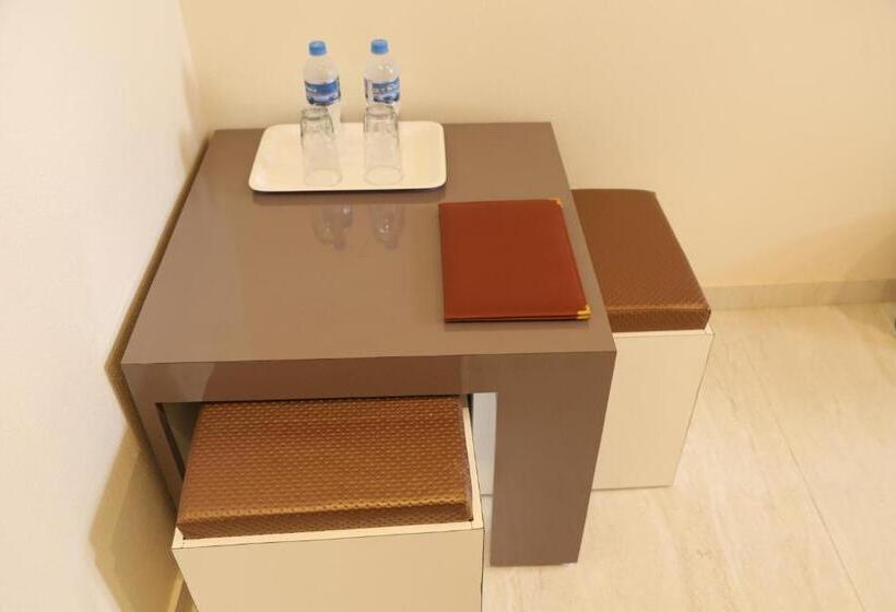 غرفة ديلوكس, Raaj Resort