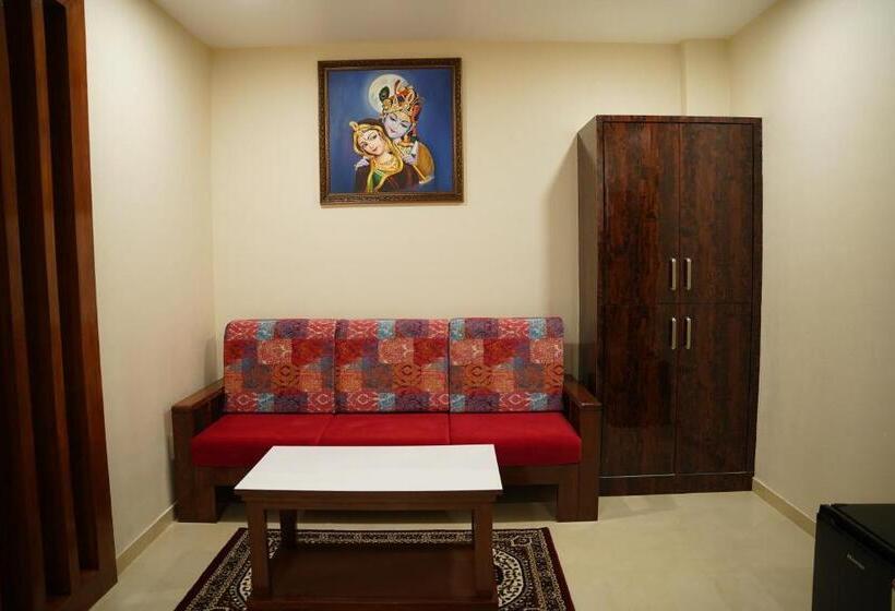 جناح ديلوكس, Raaj Resort