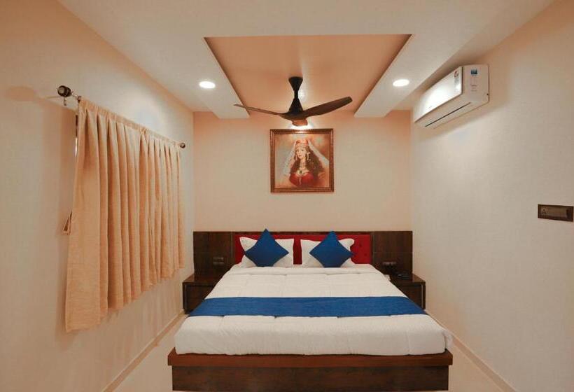 جناح ديلوكس, Raaj Resort