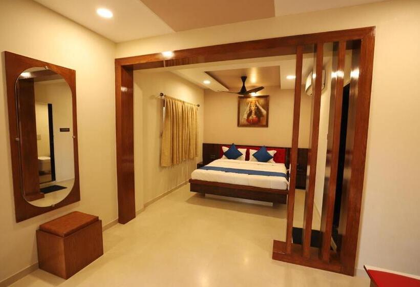 Люкс Повышенной Комфортности, Raaj Resort