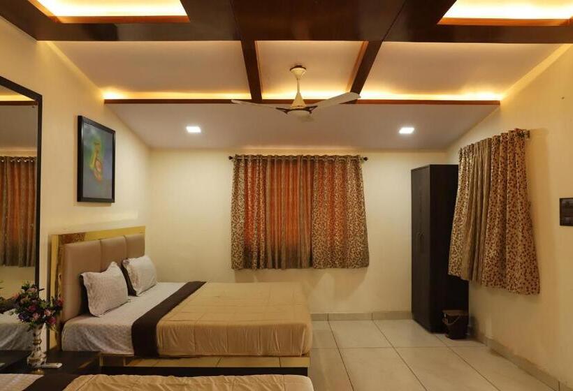 جناح عائلي, Raaj Resort