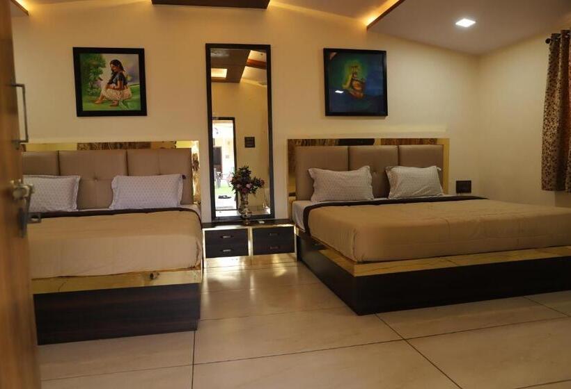 جناح عائلي, Raaj Resort