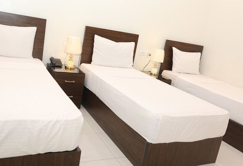 اتاق استاندارد سه نفره, New Midtown