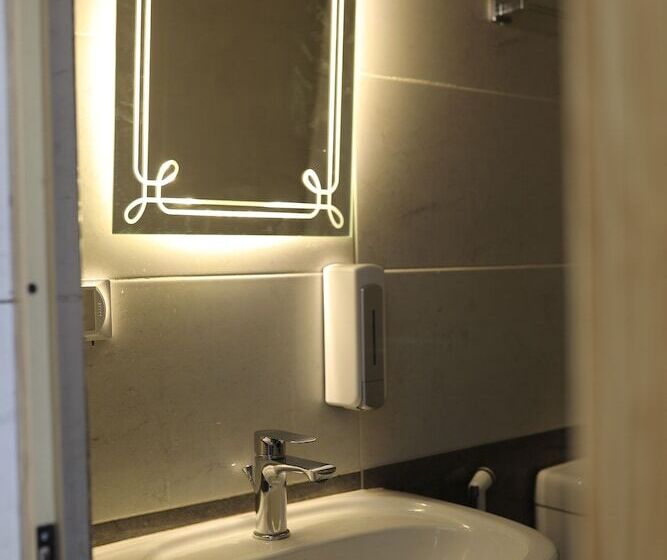 اتاق اکونومی یک تخته, New Midtown