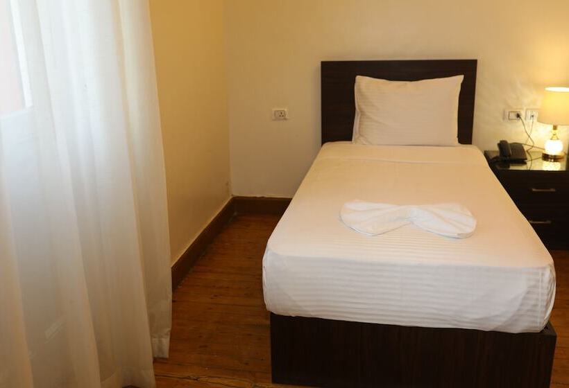 اتاق اکونومی یک تخته, New Midtown