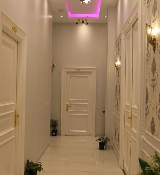 اتاق استاندارد با بالکن, New Midtown