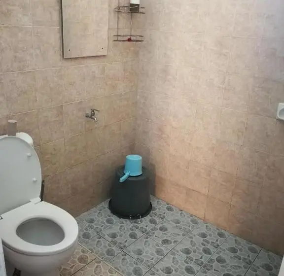 بنگله خانوادگی, Ukcc