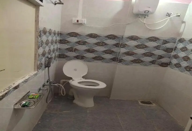 デラックスルーム, Vrundavan Resort, Narmada