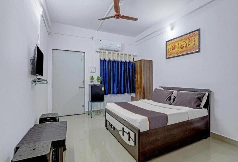 חדר סטנדרט לשלושה, Vrundavan Resort, Narmada