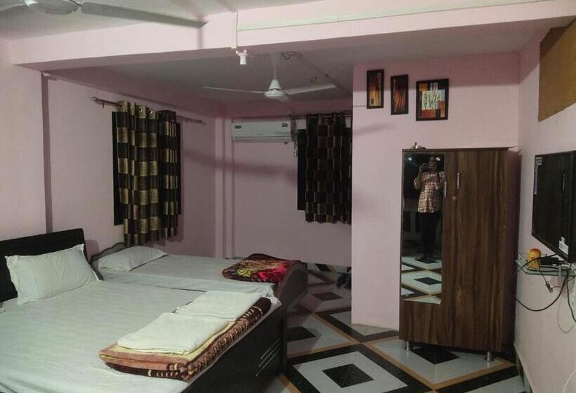 Номер Стандарт Трехместный, Vrundavan Resort, Narmada