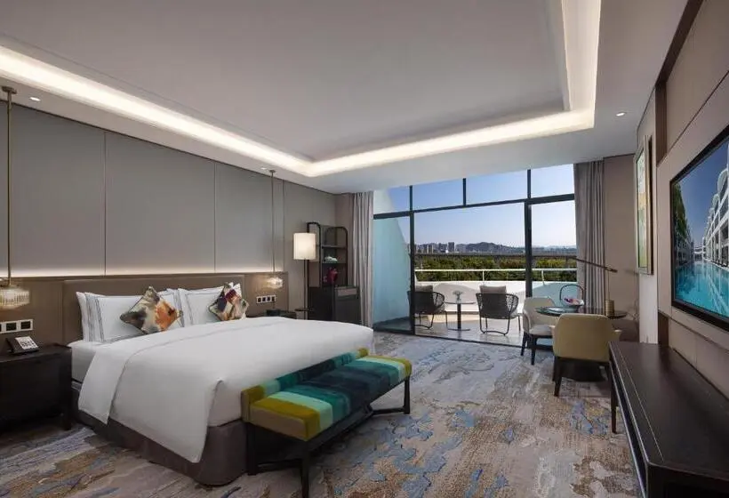 キングサイズベッドのスタンダードルーム, White Swan Hotel Taizhou