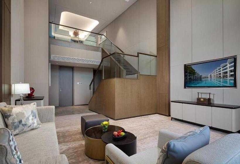 Люкс Повышенной Комфортности, White Swan Hotel Taizhou